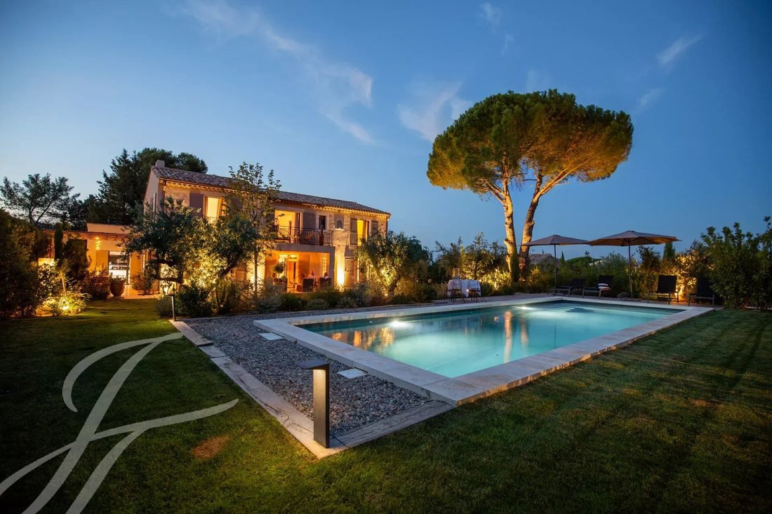 House in Eygalières, Provence-Alpes-Côte d'Azur, France 1 - 15452614