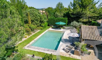 Country House in Eygalières, Provence-Alpes-Côte d'Azur, France 1