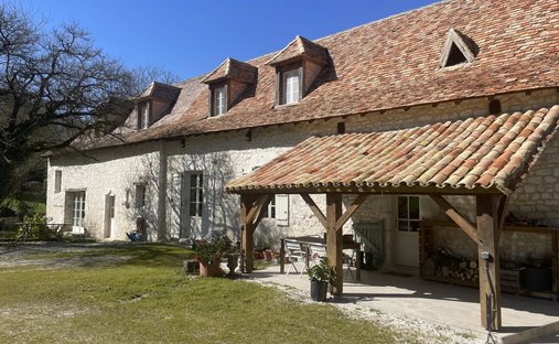 House in Douzains, Nouvelle-Aquitaine, France 1