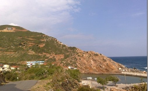 Land in Milopotamos, Griechenland 1
