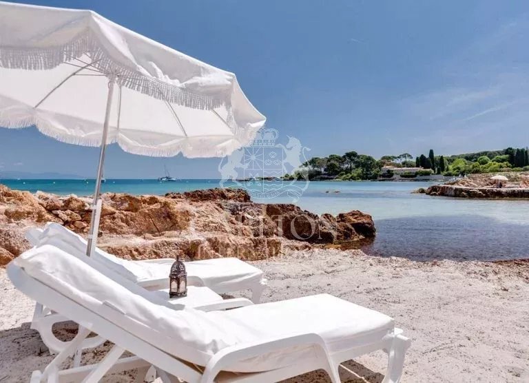 Villa in Antibes, Provence-Alpes-Côte d'Azur, France 4 - 15453518