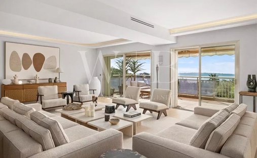 Villa in Cannes, Provence-Alpes-Côte d'Azur, France 1
