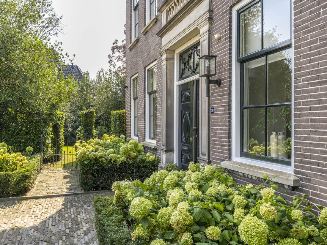 Villa in Enschede, Overijssel, Netherlands 3 - 15363948