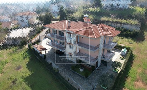 House in Oropos, Attica, Greece 1