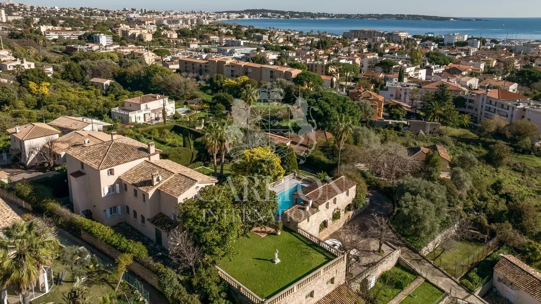 Tenuta a Vallauris, Provenza-Alpi-Costa Azzurra, Francia 1 - 15453526