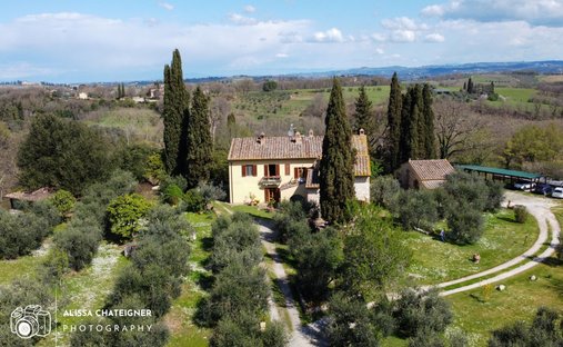 Villa in Bibbiano, Tuscany, Italy 1