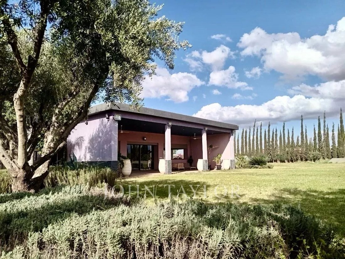 Villa in Menara, Marrakesh-Safi, Morocco 2 - 15452823