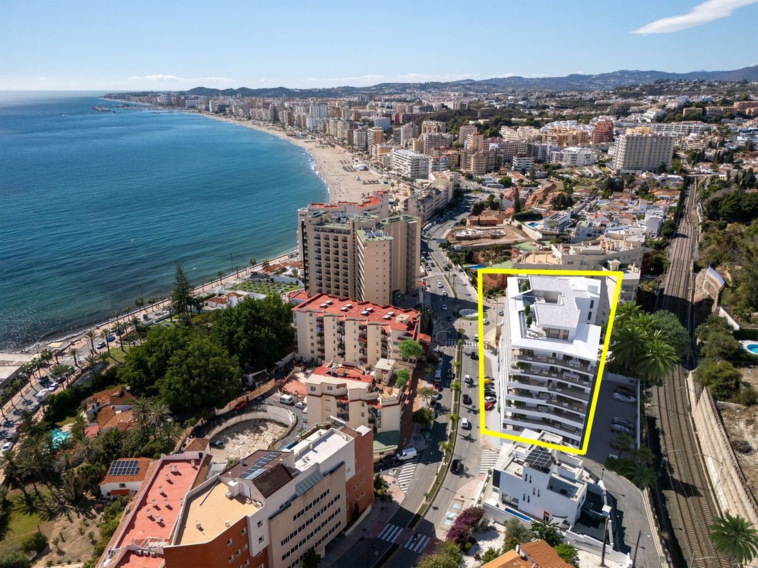 Penthouse in Fuengirola, Andalusia, Spain 2 - 15453962