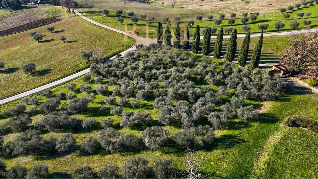Villa in Scarperia e San Piero, Tuscany, Italy 2 - 15454180