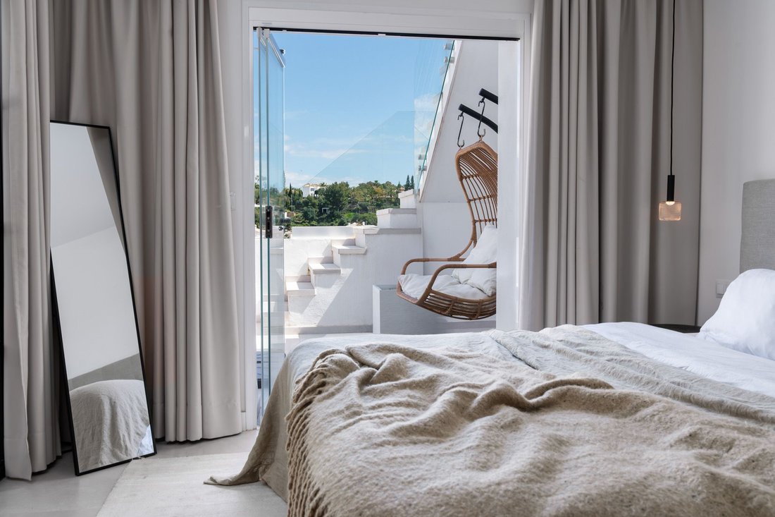 Apartment in La Quinta, Benahavis, Andalusia 1 - 15453557