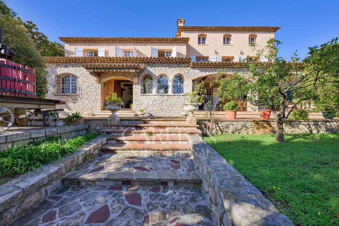Tenuta a Vallauris, Provenza-Alpi-Costa Azzurra, Francia 3 - 15453526