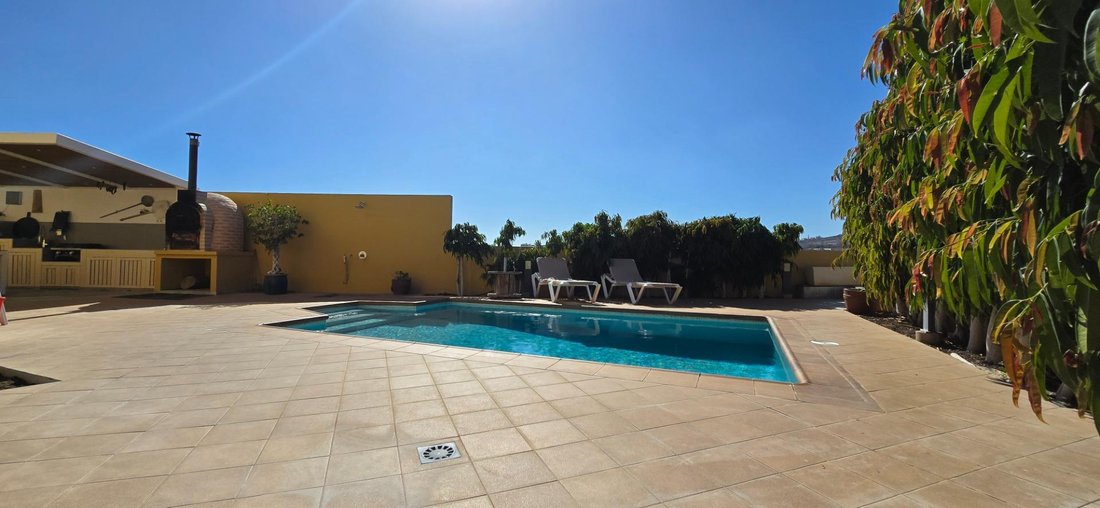 Villa in San Bartolome de Tirajana, Canary Islands, Spain 4 - 15454802