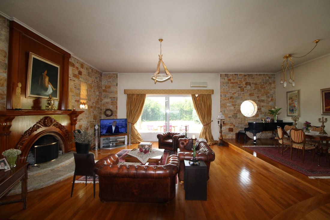 House in Oropos, Attica, Greece 1 - 15454250