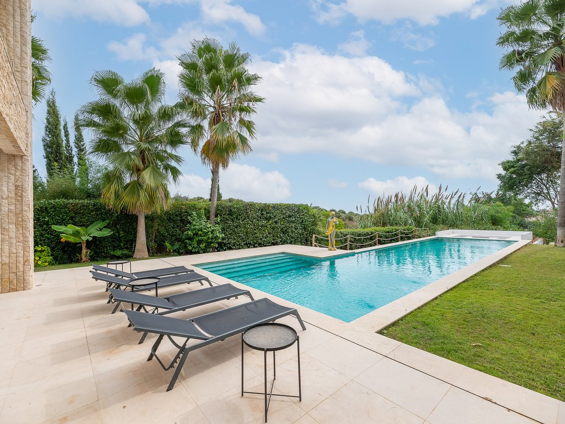 Villa in El Paraíso, Benahavis, Spain 3 - 15454517