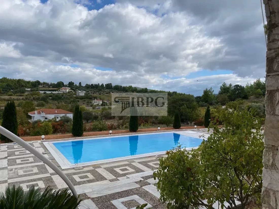 Villa in Oropos, Attica, Greece 2 - 15452656
