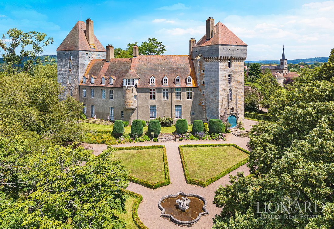 Château des Rêves: A Timeless 11th-Century Fortress in Burgundy’s Golden Hills