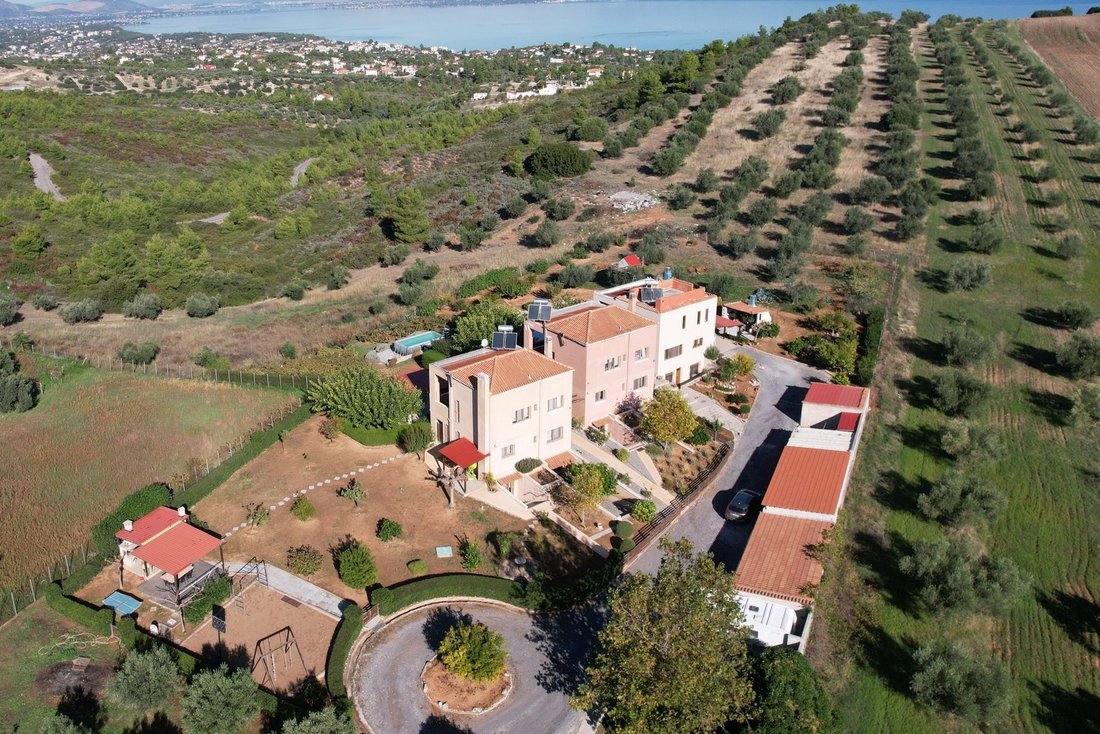Apartment in Oropos, Attica, Greece 1 - 15454245