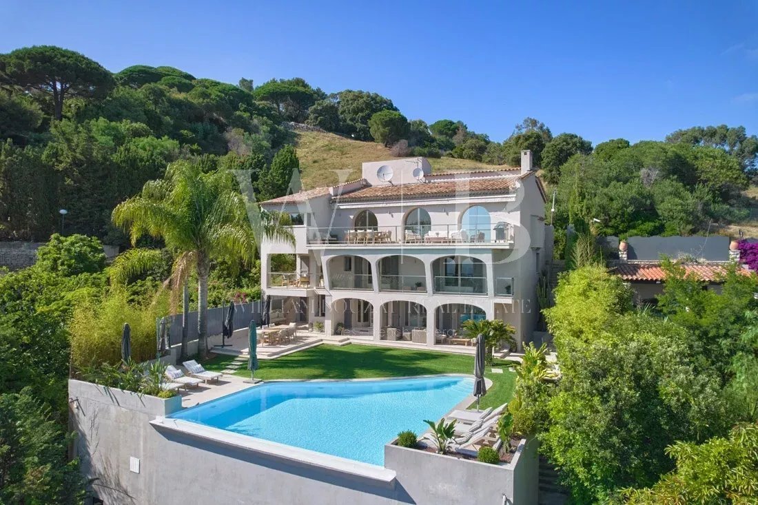 Villa in Cannes, Provence-Alpes-Côte d'Azur, France 2 - 15453800