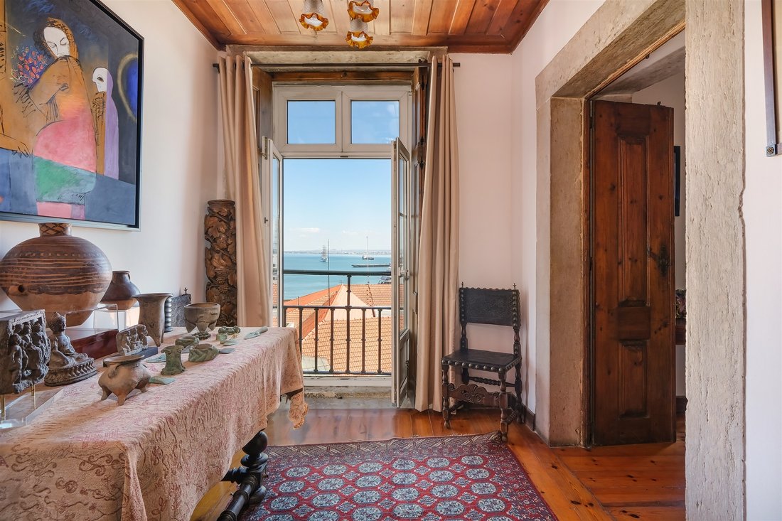 Apartment in Santa Maria Maior, Lisbon, Portugal 1 - 11916631