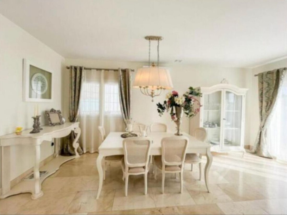 Villa in San Roque, Andalusia, Spain 2 - 15453829