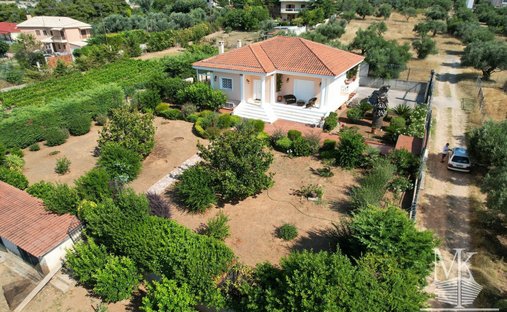 Casa in Oropos, Attica, Grecia 1
