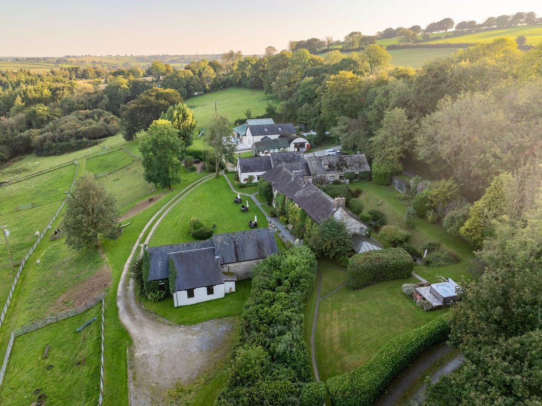 House in Capel Newydd, Wales 2 - 15454456