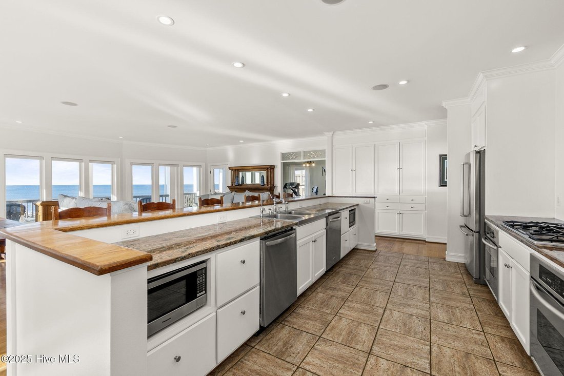 House in Emerald Isle, North Carolina, United States 5 - 15453138