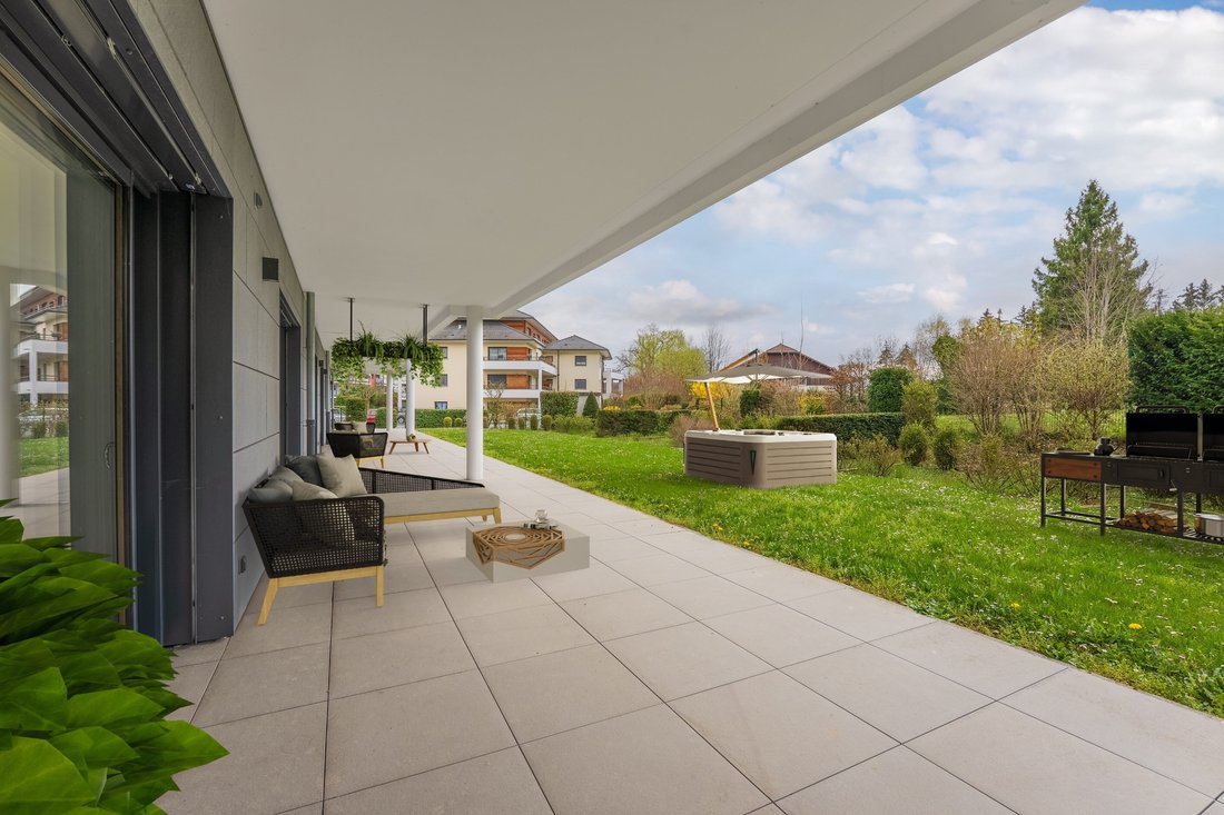 Apartment in Divonne-les-Bains, Auvergne-Rhône-Alpes, France 1 - 14352875