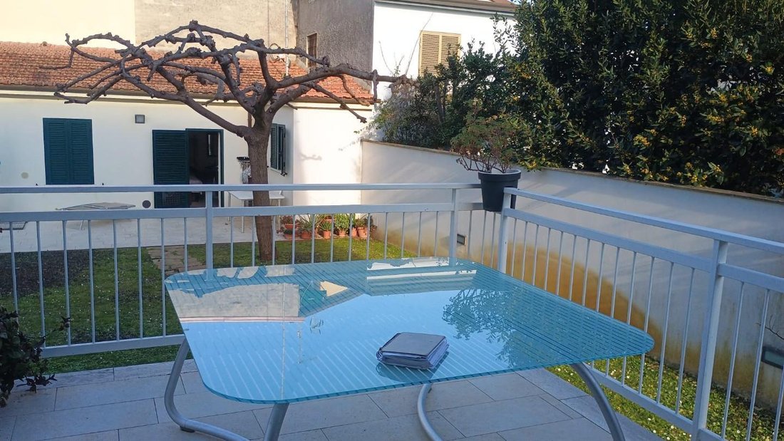 Villa in Lido di Camaiore, Camaiore, Tuscany 1 - 15454367