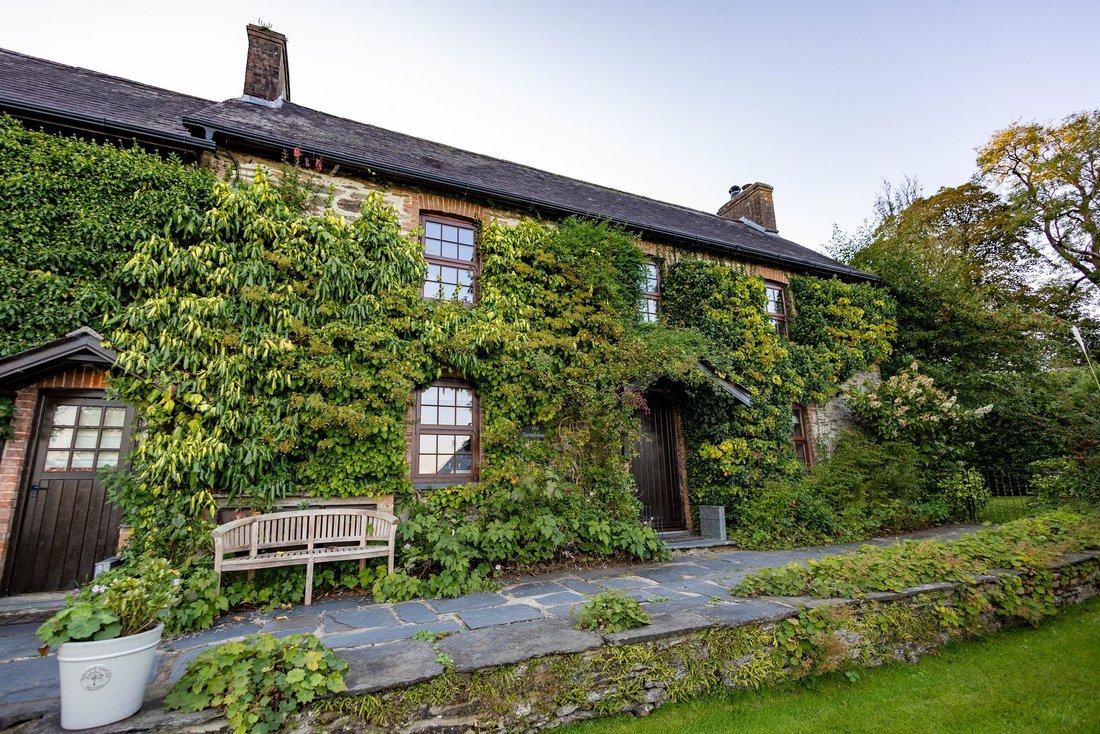 House in Capel Newydd, Wales 3 - 15454456