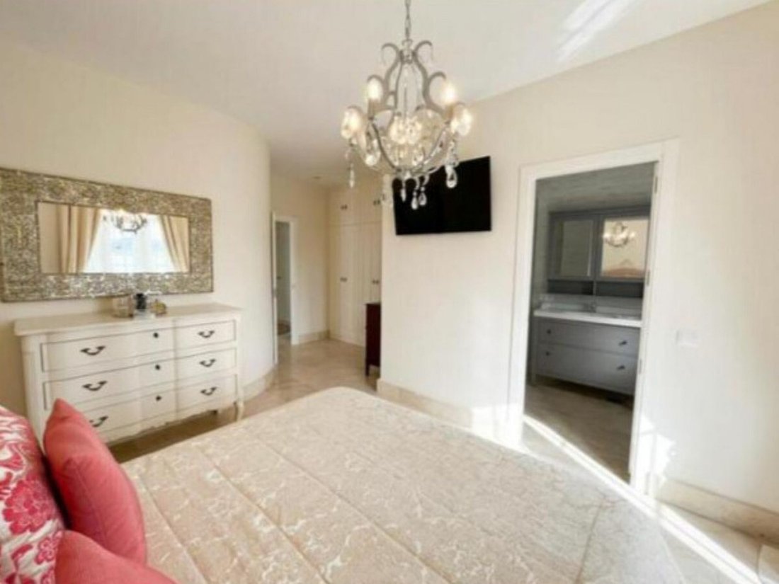Villa in San Roque, Andalusia, Spain 3 - 15453829