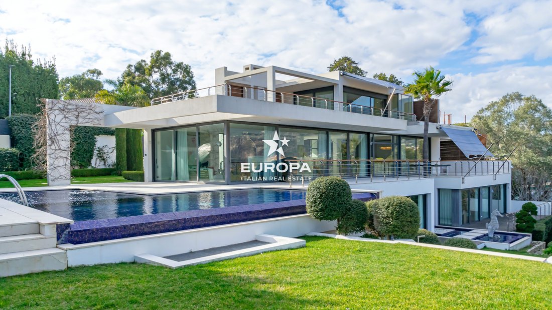 Villa in Saint-Jean-Cap-Ferrat, Provence-Alpes-Côte d'Azur, France 4 - 15455765