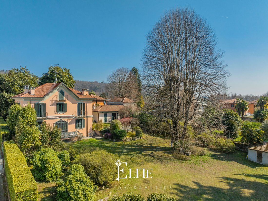 Villa in Lisanza, Lombardy, Italy 1 - 15456023