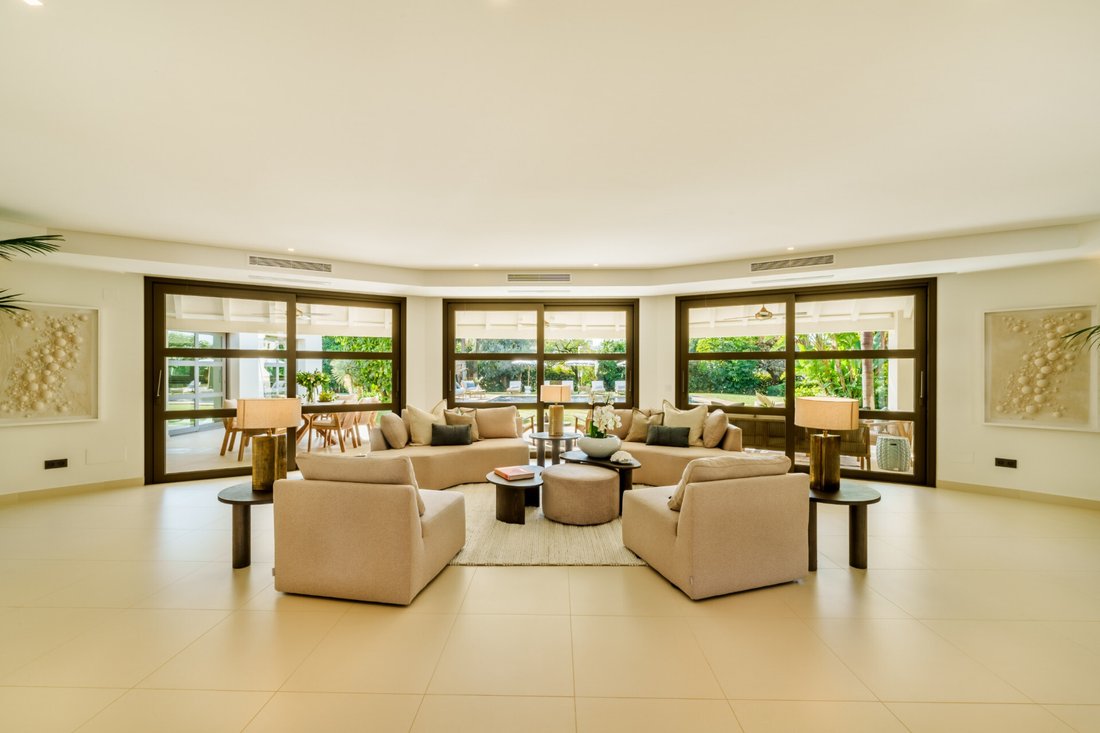Villa in Nueva Andalucia, Marbella, Spain 3 - 15455689