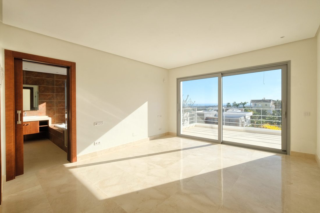 Villa in Marbella, Andalusia, Spain 3 - 15455698