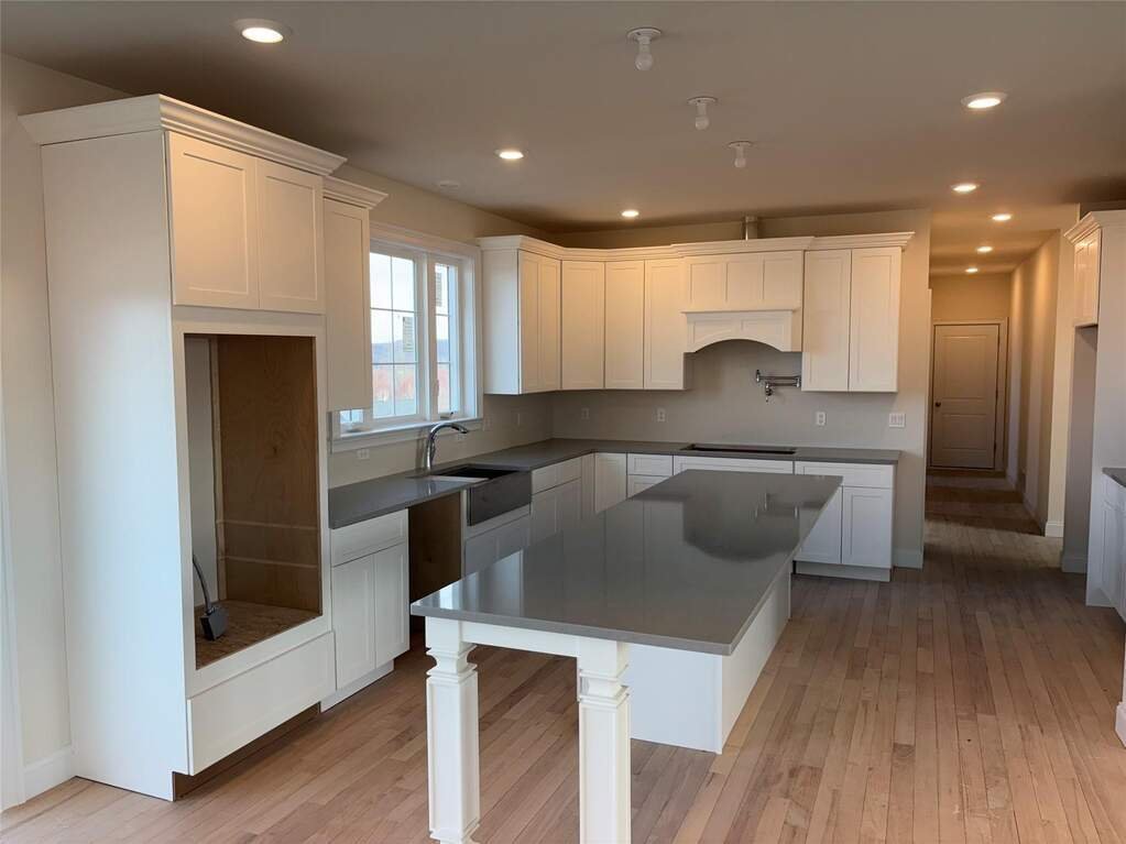 House in Spackenkill, New York, United States 2 - 15455869