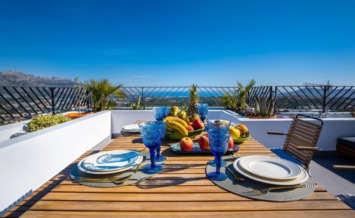 Villa in Polop, Valencian Community, Spain 1