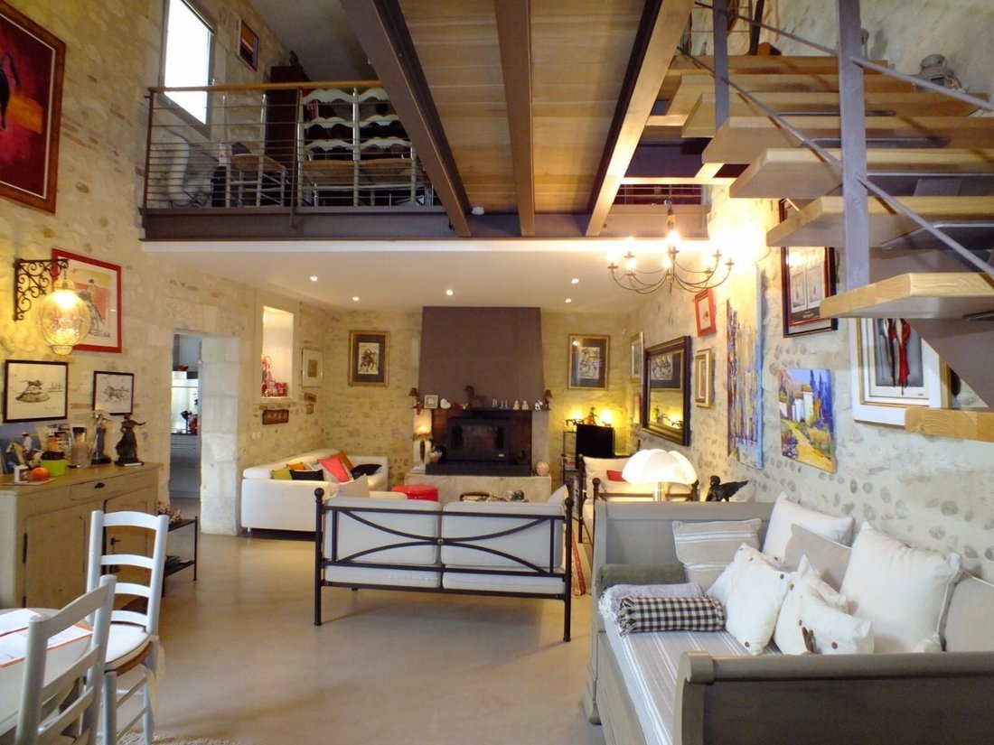 Villa in Centre Ville, Bellegarde, France 1 - 13128276