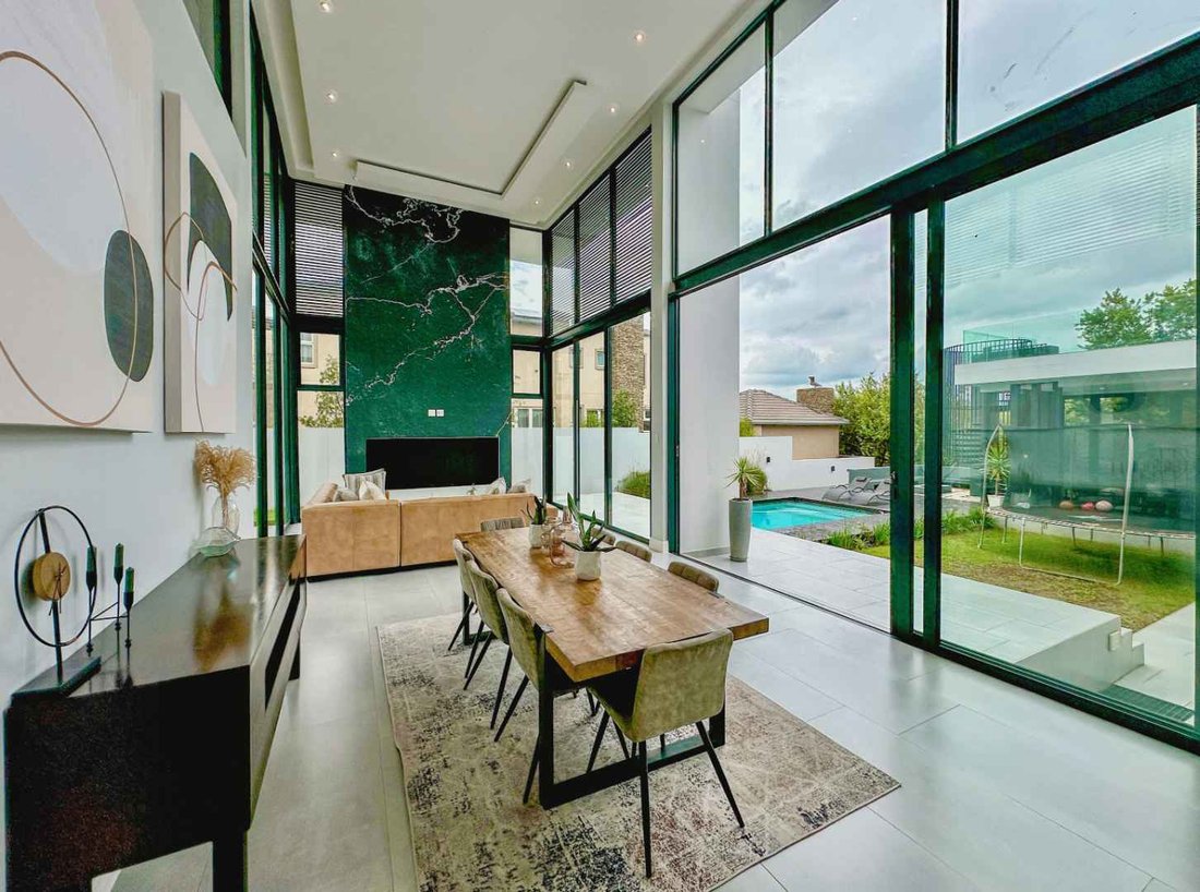 House in Halfway House Estate, Gauteng, South Africa 4 - 15457693