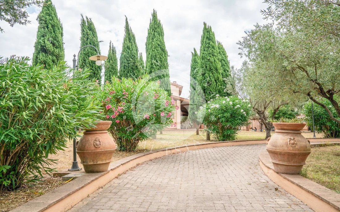 Villa in Cecina Centro, Cecina, Tuscany 2 - 15457732