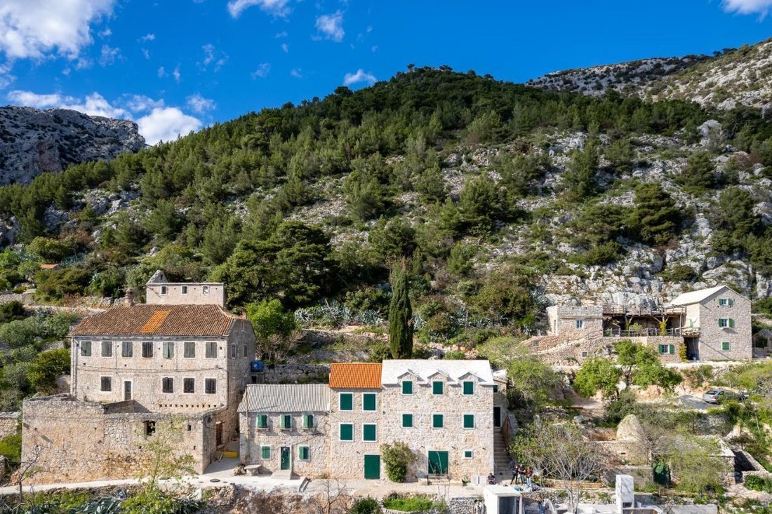 House in Jezerane, Lika-Senj County, Croatia 2 - 15459408