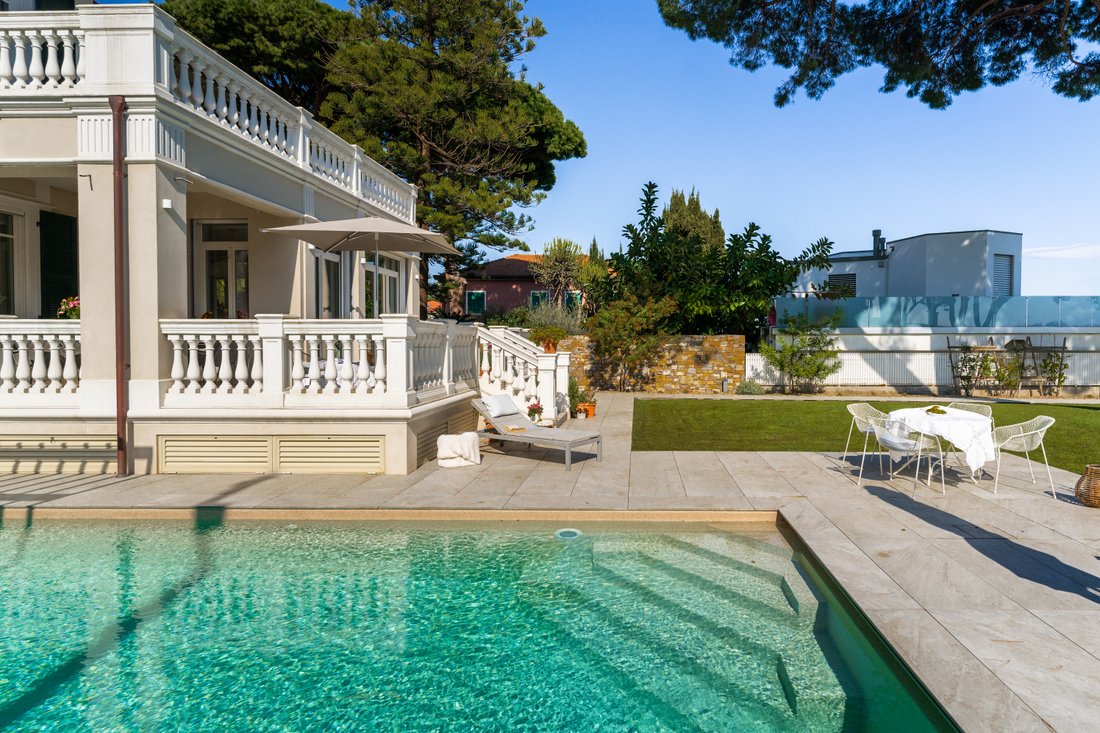 Villa in Diano Marina, Liguria, Italy 2 - 15456874