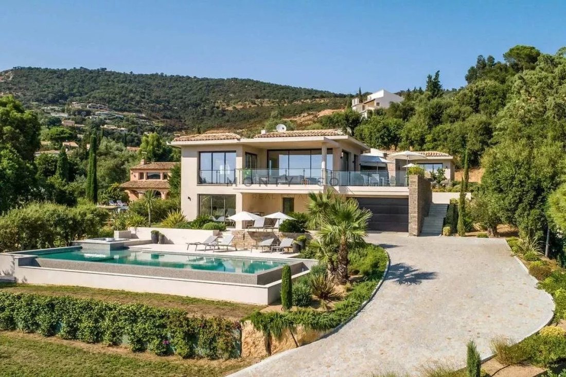 Villa in Grimaud, Provence-Alpes-Côte d'Azur, France 3 - 15456205