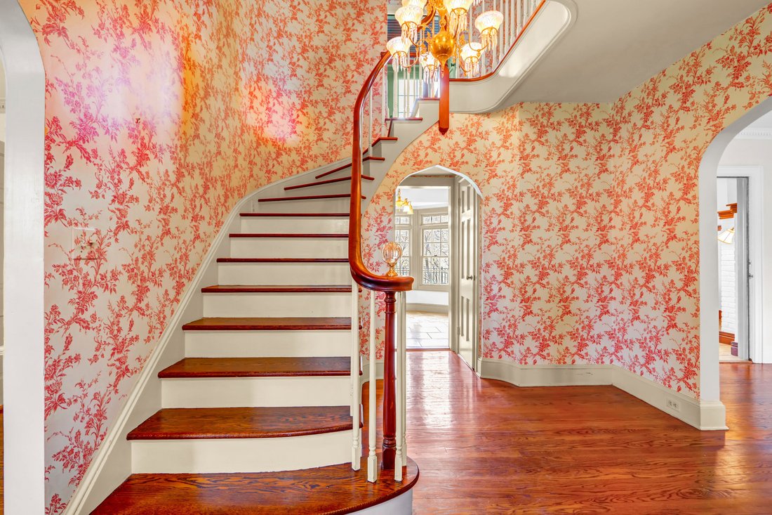 House in Garden City, New York, United States 2 - 15457636