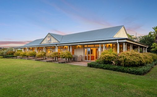 House in Waitoki, Auckland, New Zealand 1