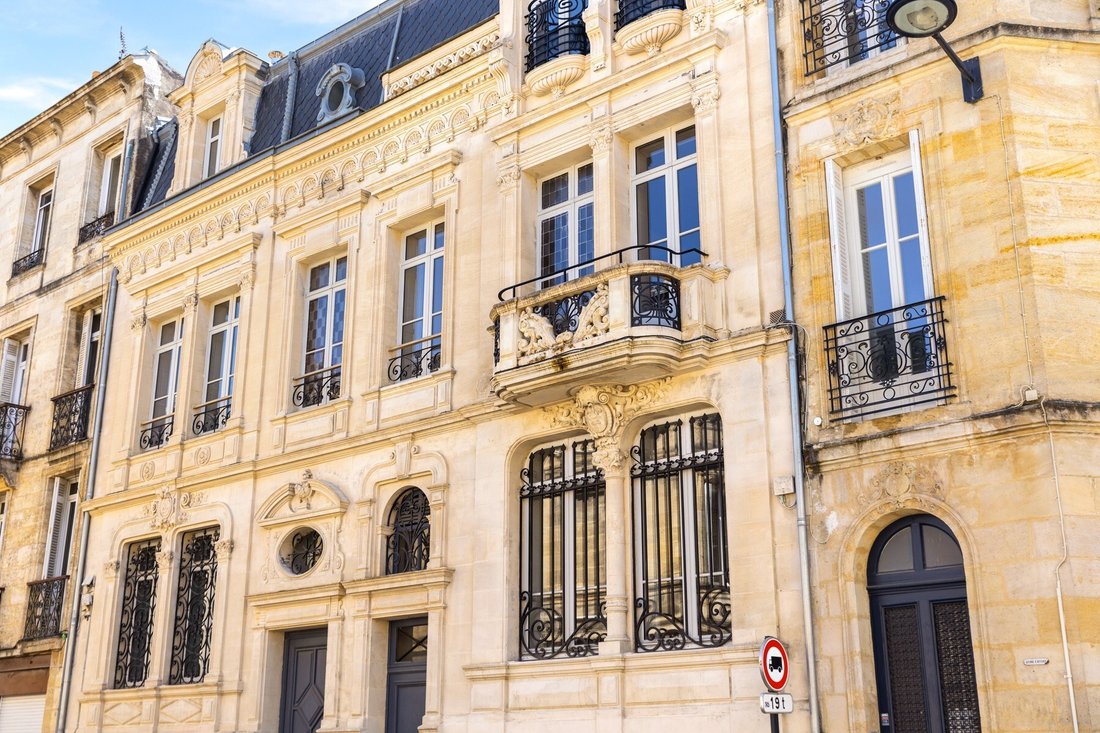 Apartment in Hôtel de Ville-Quinconce-Saint Seurin-Fondaudège, Bordeaux, France 1 - 12406394