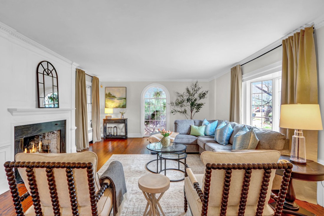 House in Garden City, New York, United States 5 - 15457636