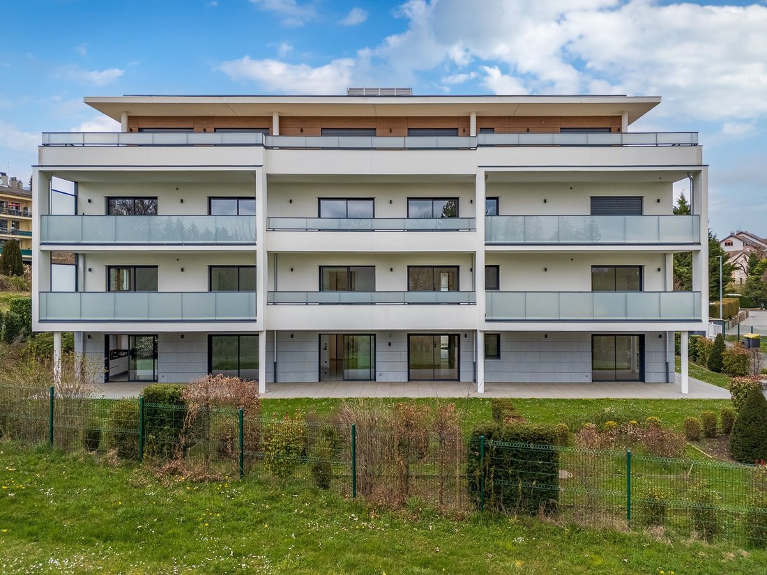 Apartment in Divonne-les-Bains, Auvergne-Rhône-Alpes, France 1 - 14352873