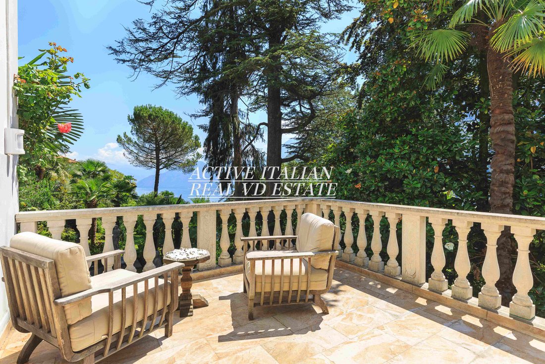 Villa in Dizzasco, Lombardy, Italy 1 - 15456212