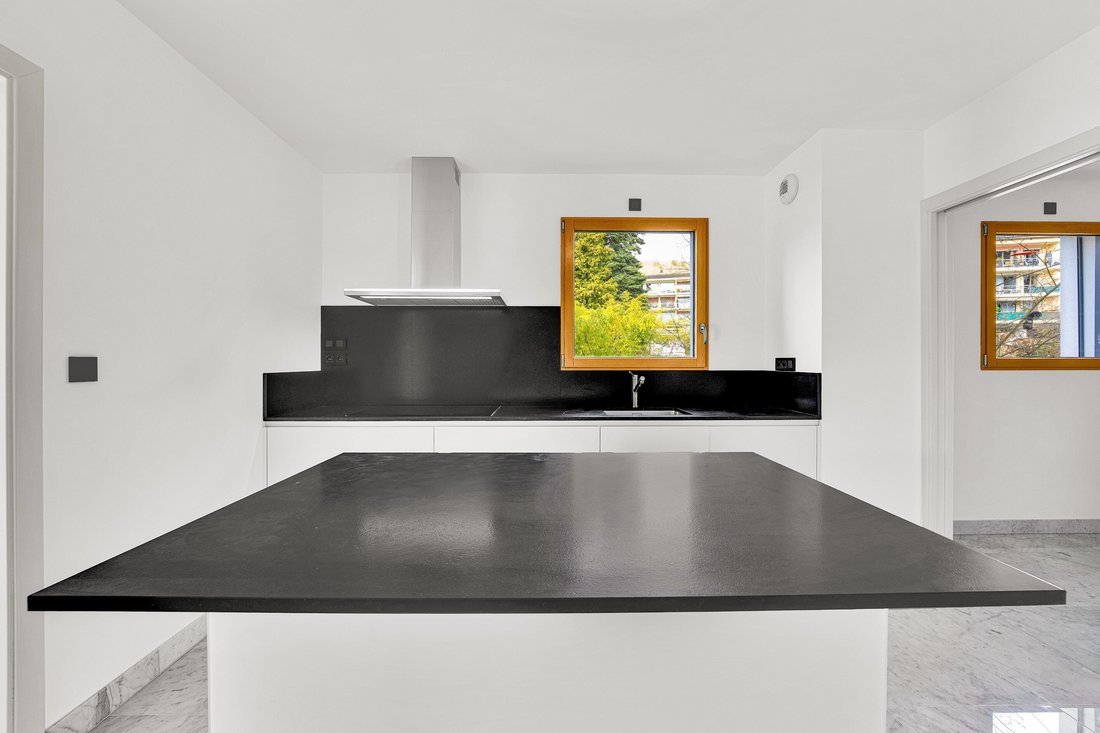 Apartment in Divonne-les-Bains, Auvergne-Rhône-Alpes, France 4 - 14352873